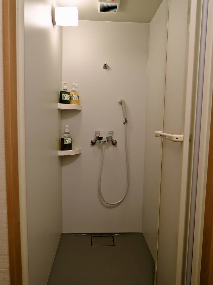 シャワールーム
