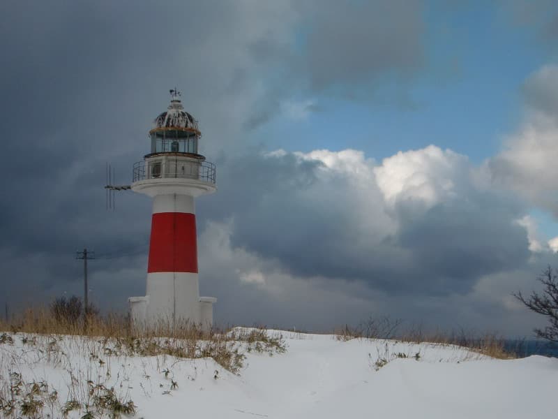 冬の積丹出岬灯台