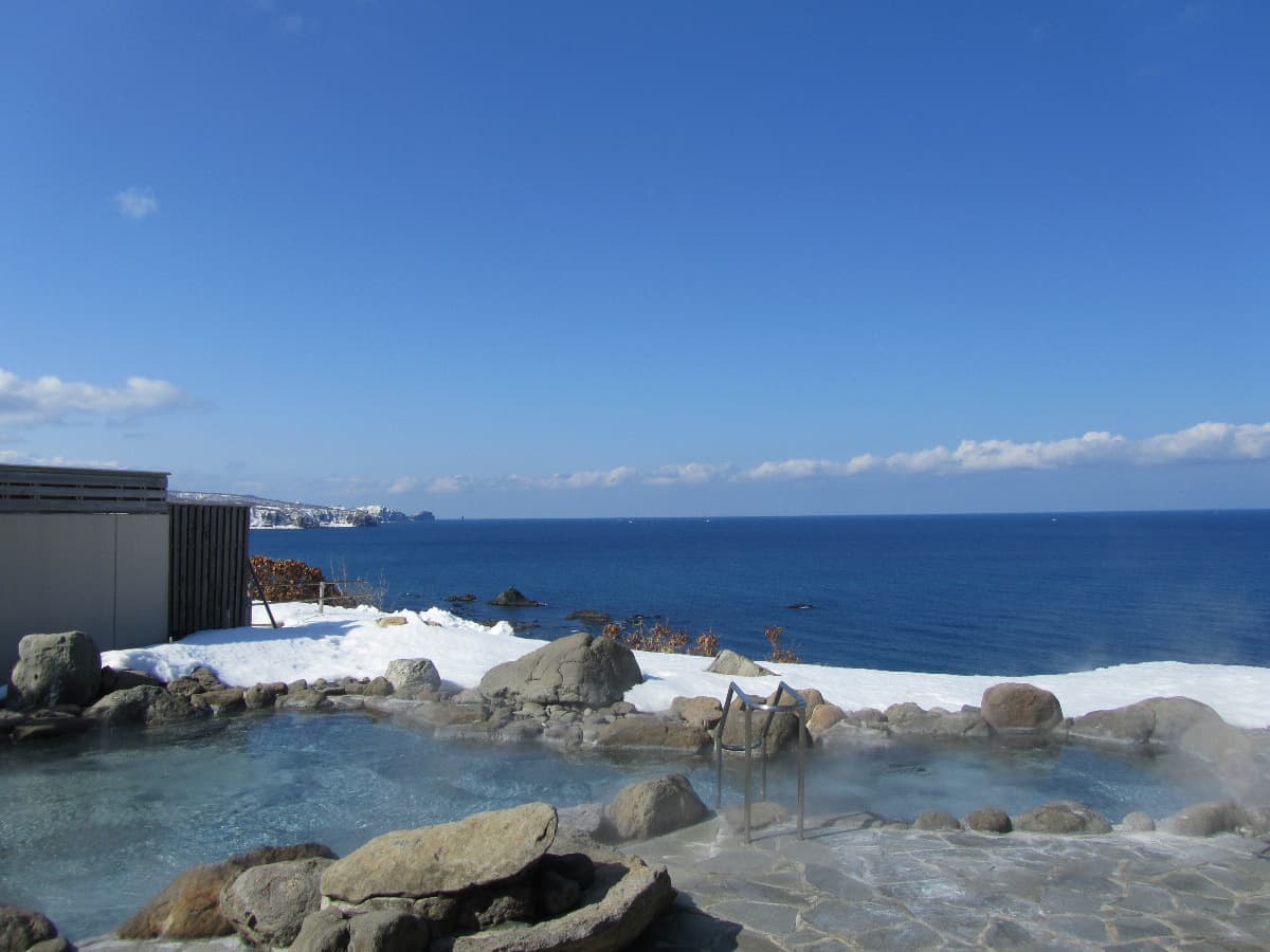 岬の湯しゃこたん露天風呂(冬)