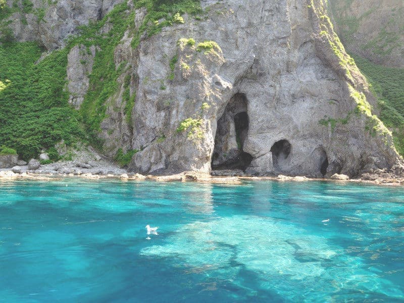 積丹ブルーの海