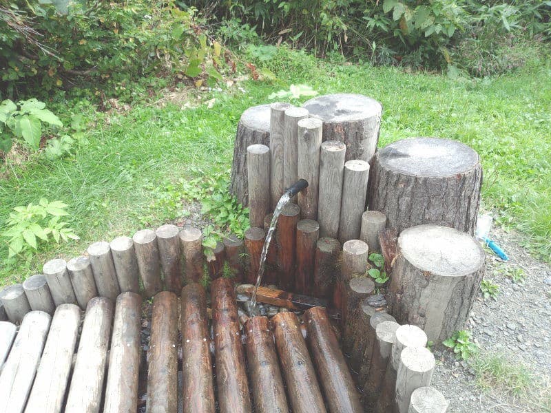 山小屋の湧き水